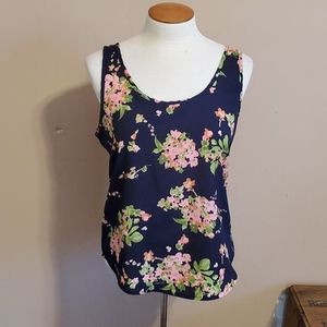 Bjewel navy & pink floral tanktop size medium